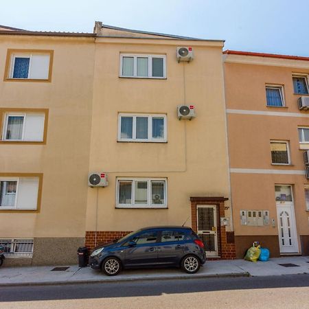 Apartments And Room Art Crikvenica Exterior foto