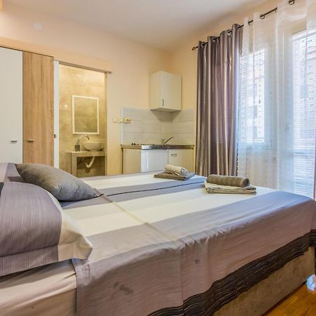 Apartments And Room Art Crikvenica Exterior foto