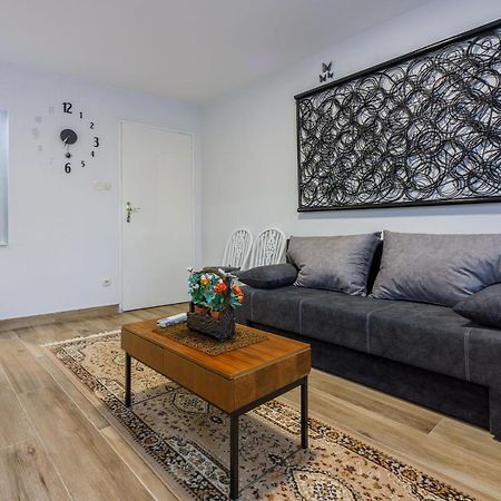 Apartments And Room Art Crikvenica Exterior foto