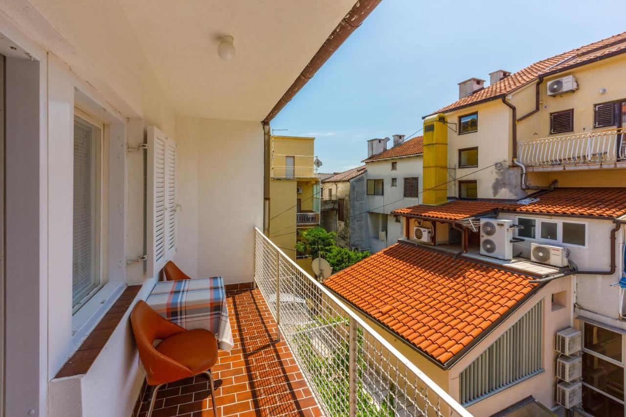 Apartments And Room Art Crikvenica Exterior foto