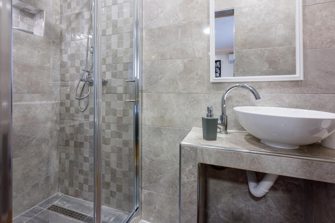 Apartments And Room Art Crikvenica Exterior foto