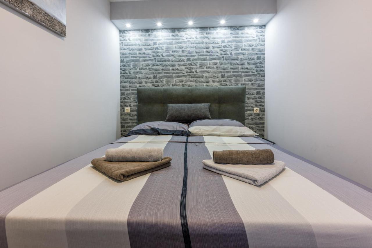 Apartments And Room Art Crikvenica Exterior foto